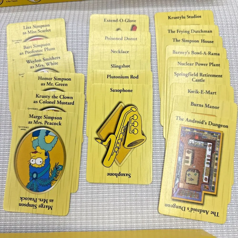 Vintage 2000 Parker Brothers The Simpsons CLUE Board Game